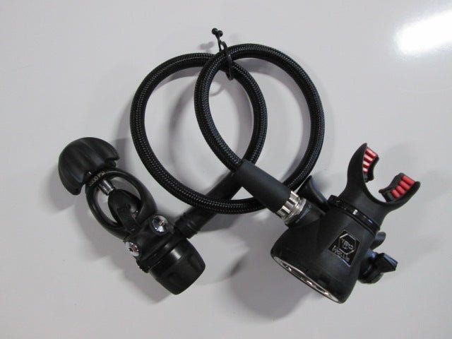 Hollis 150LX + DC7 Yoke Regulator - divecampus