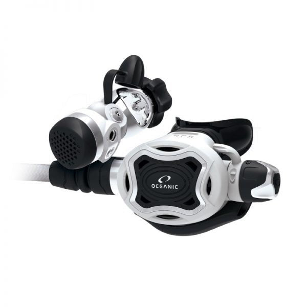 Oceanic Zeo Yoke Regulator, Black - divecampus